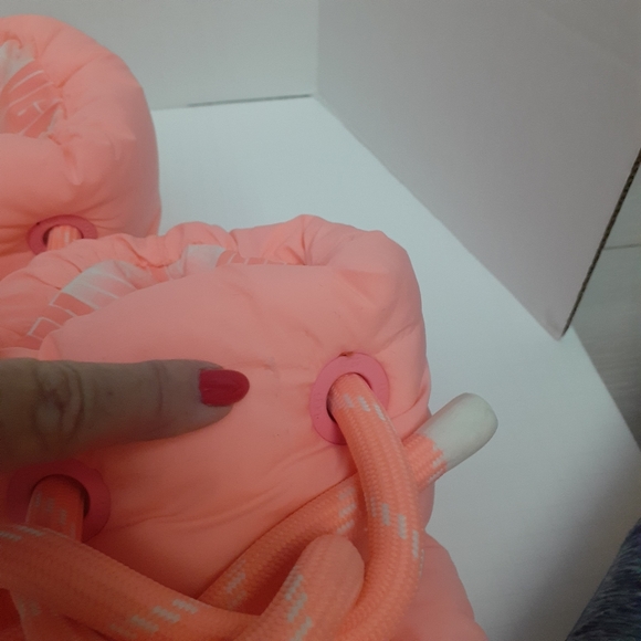 UGG Classic Short Maxi Boots Sz 8. - Picture 6 of 7